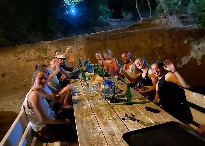 Lisna Pensjonat Deja's Ford