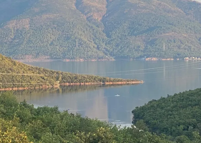 Lisna Pensjonat Deja's Ford