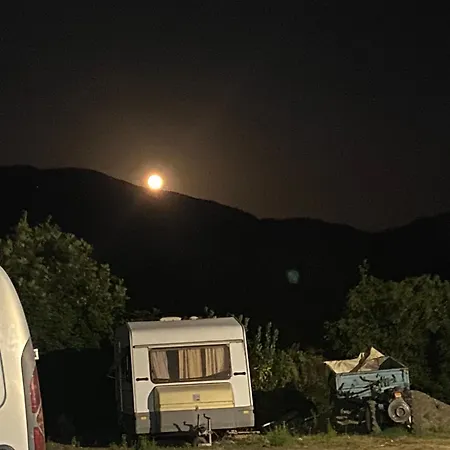 בית הארחה Lisna Deja's Ford