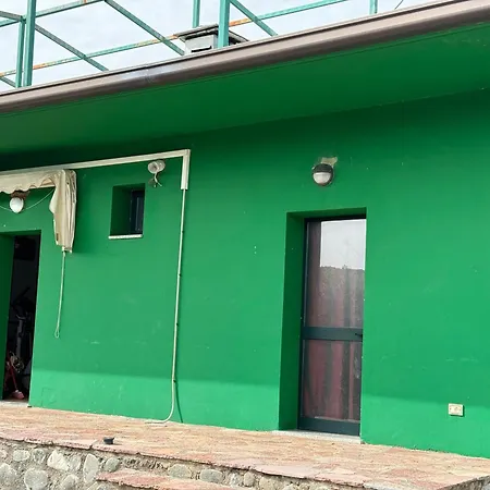 בית הארחה Lisna *